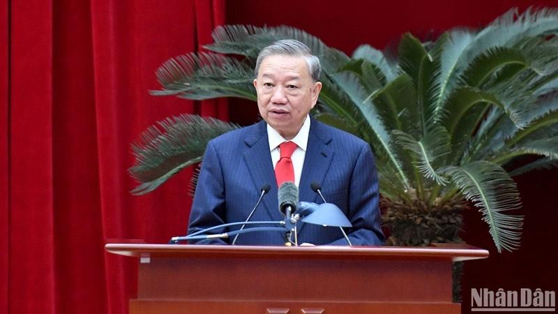 Tổng Bí thư Tô Lâm dự và phát biểu tại hội nghị.