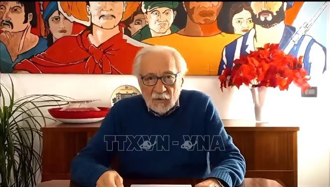 Ông Renato Darsie, Chủ tịch Chi Hội hữu nghị Italy - Việt Nam vùng Veneto trả lời phỏng vấn của phóng viên TTXVN. Ảnh: TTXVN