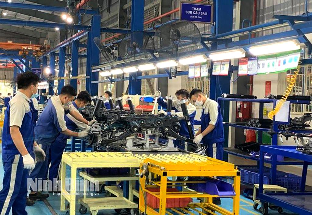 Nhà máy sản xuất ô tô Hyundai Thành Công (KCN Gián Khẩu) tiếp tục ổn định sản xuất sau Tết Nguyên đán.