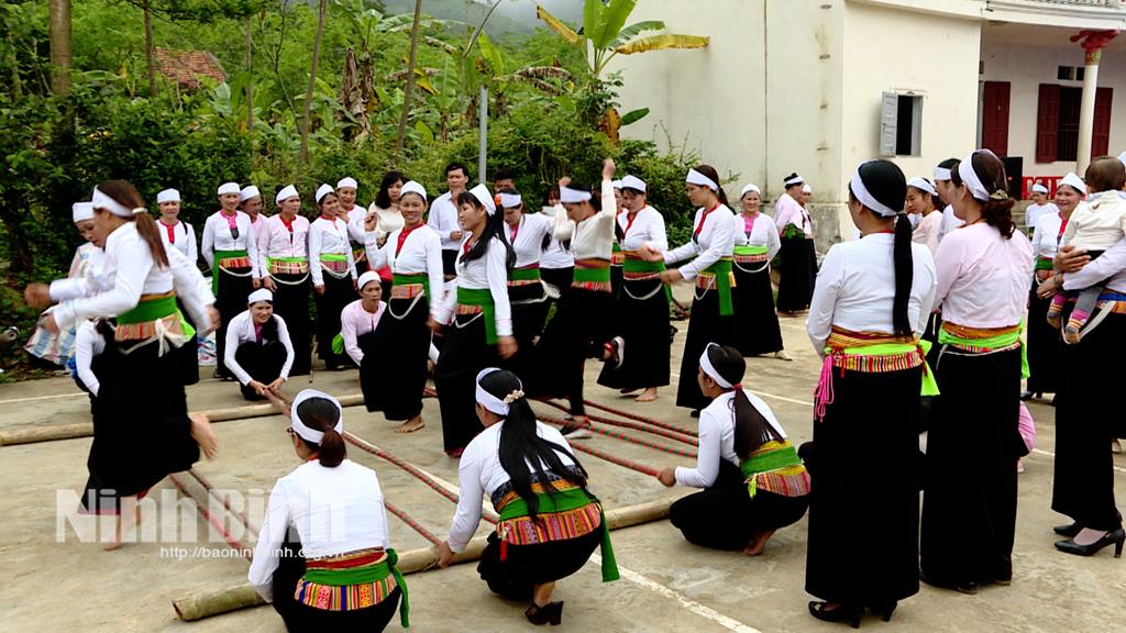 Nhiều hoạt động mang đậm màu sắc văn hóa dân gian sẽ được biểu diễn trong Ngày hội.