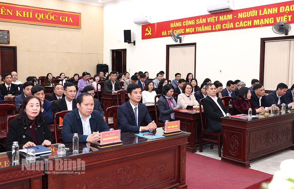 Các đại biểu dự hội nghị.