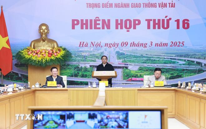 Thủ tướng Phạm Minh Chính chủ trì Phiên họp thứ 16 Ban Chỉ đạo các công trình trọng điểm ngành giao thông.