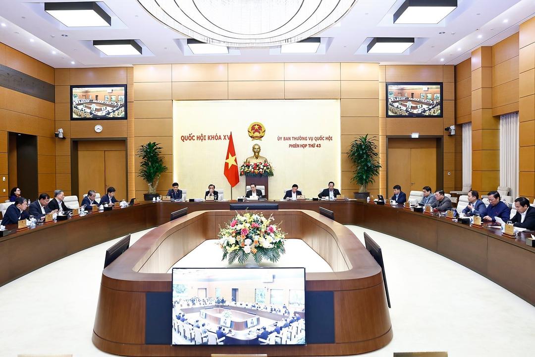 Phiên họp thứ 43 của Ủy ban Thường vụ Quốc hội.