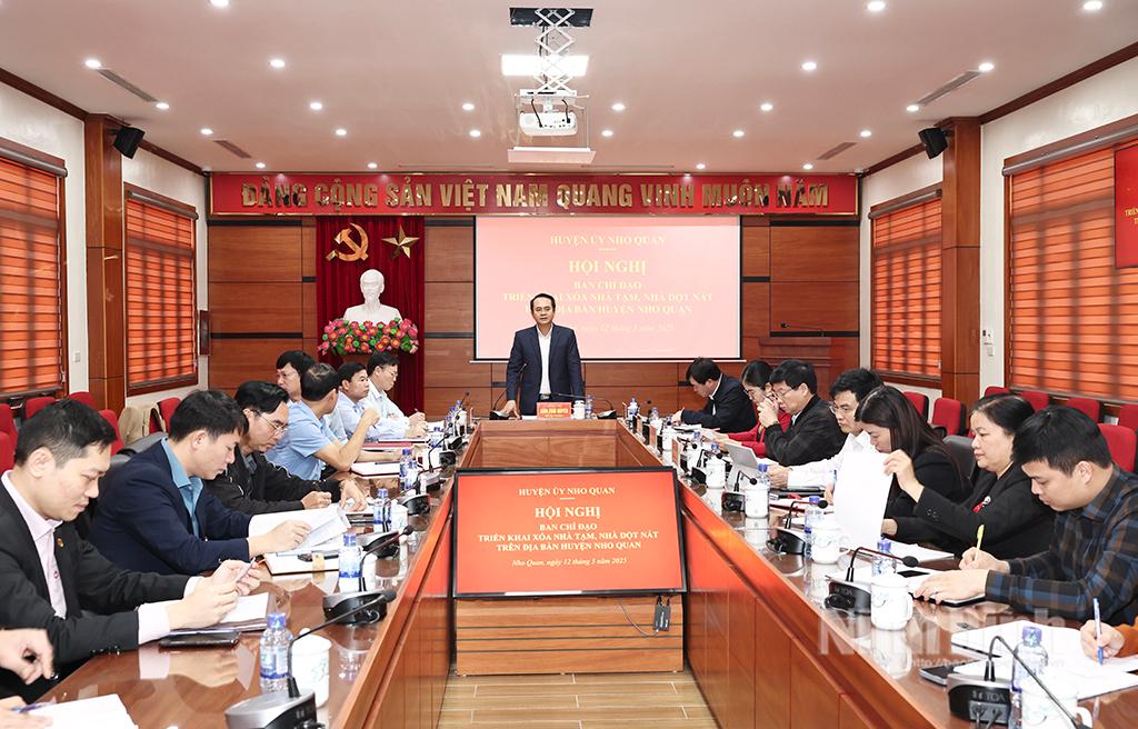 Các đại biểu dự hội nghị.