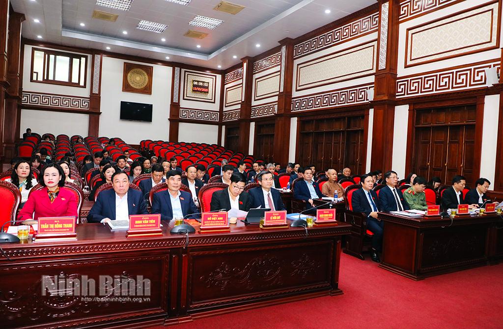 Các đại biểu dự khai mạc Kỳ họp.