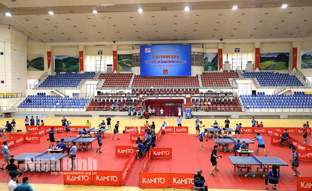 Quang cảnh thi đấu Giải bóng bàn các CLB cúp Liên đoàn tỉnh năm 2024. (Ảnh tư liệu - Minh Quang)