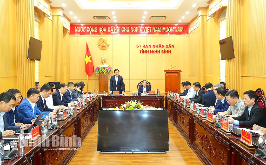 Quang cảnh buổi làm việc.