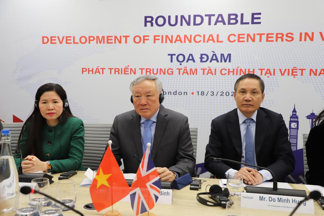 Phó Thủ tướng Thường trực Chính phủ Nguyễn Hòa Bình phát biểu tại Tọa đàm xây dựng và phát triển trung tâm tài chính quốc tế. Ảnh: Hữu Tiến/TTXVN