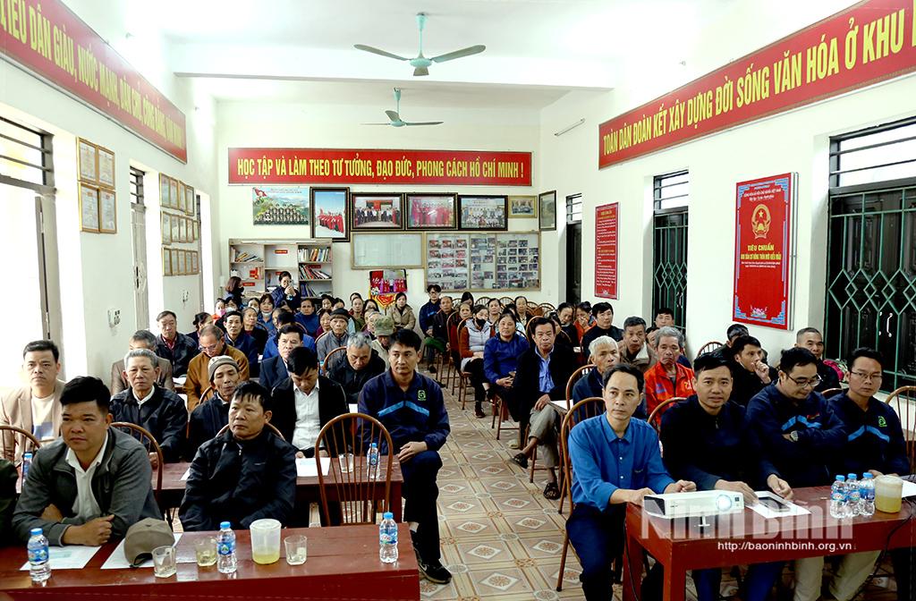 Các đại biểu dự hội thảo.
