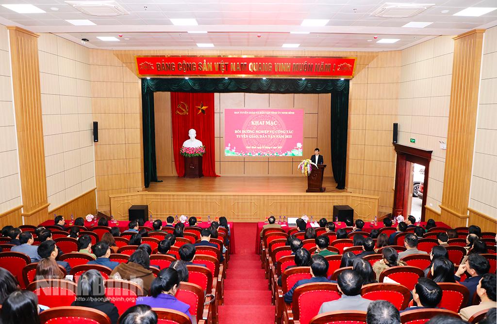 Quang cảnh lớp bồi dưỡng. Ảnh: Đức Lam