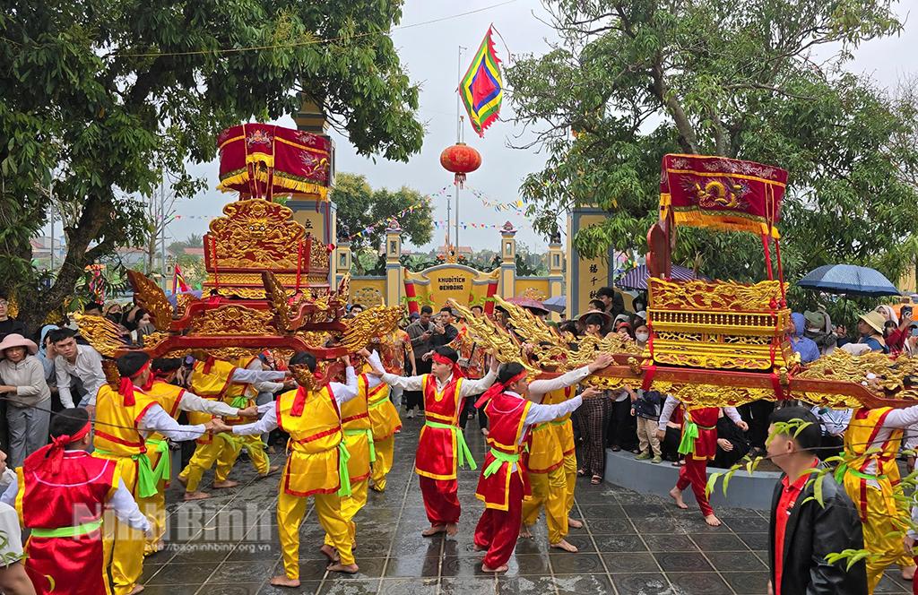 Lễ rước nước cầu mong một năm mưa thuận, gió hòa.