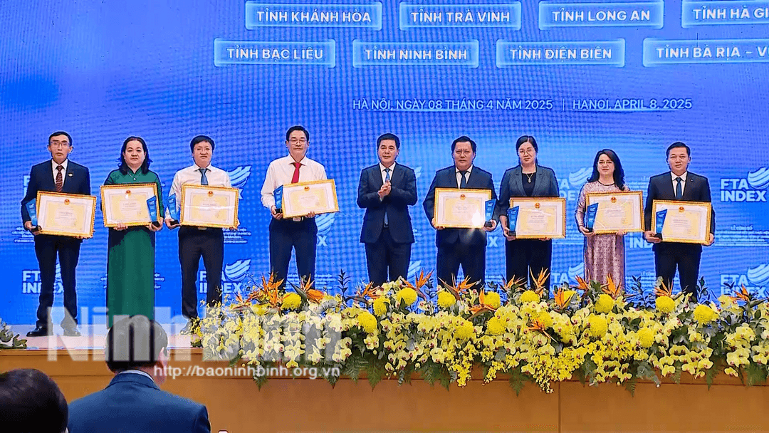 Ninh Bình nằm trong nhóm các địa phương có chỉ số thành phần FTA INDEX 2024 cao nhất, vinh dự được nhận Bằng khen của Bộ trưởng Bộ Công Thương.