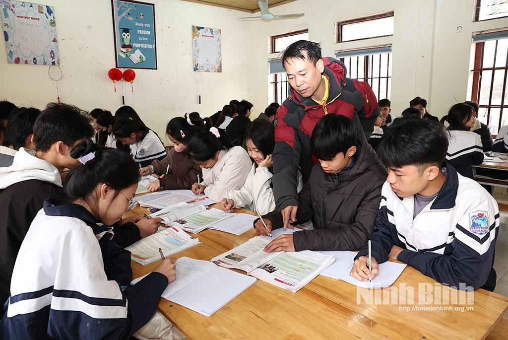 Giờ học tại Trường THPT Bình Minh (Kim Sơn). Ảnh: Minh Quang