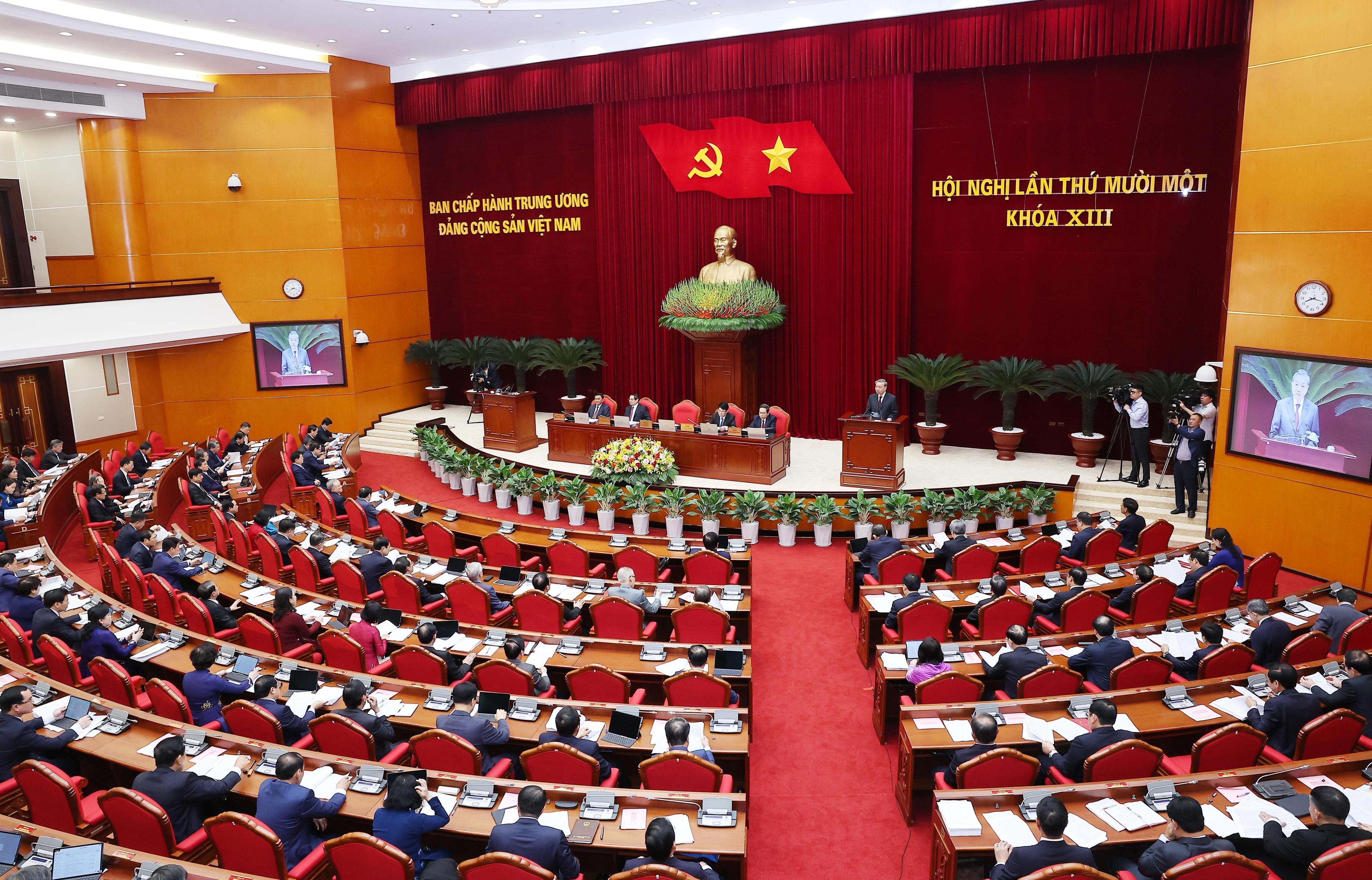 Phiên khai mạc Hội nghị Trung ương 11, khóa XIII.