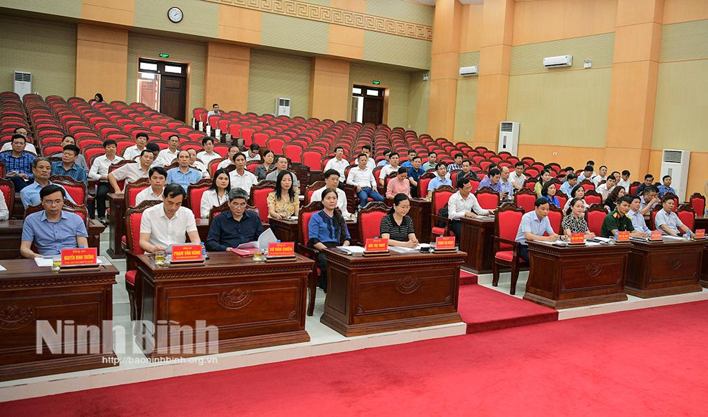 Các đại biểu dự hội nghị.