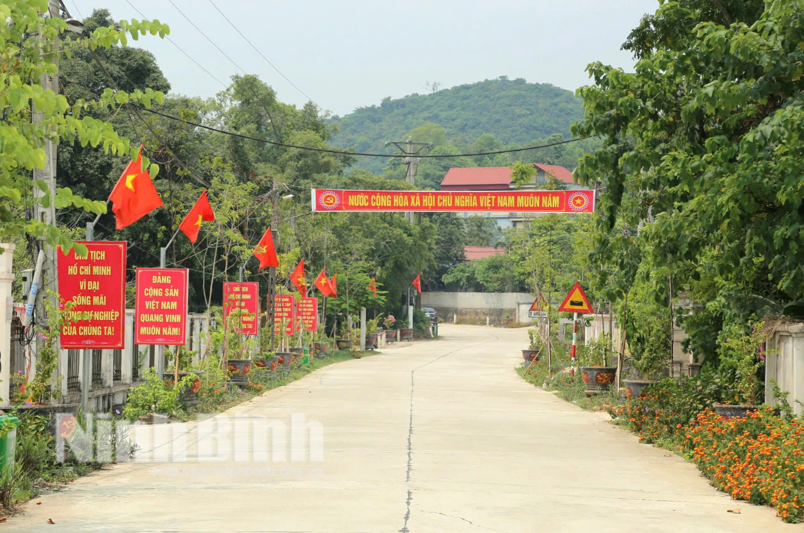 Đường vào xã Cúc Phương (Nho Quan). Ảnh: Trần Dũng