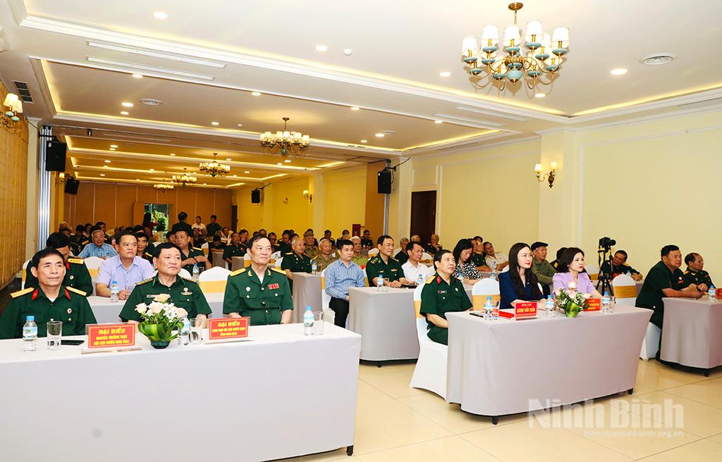 Các đại biểu dự buổi gặp mặt.