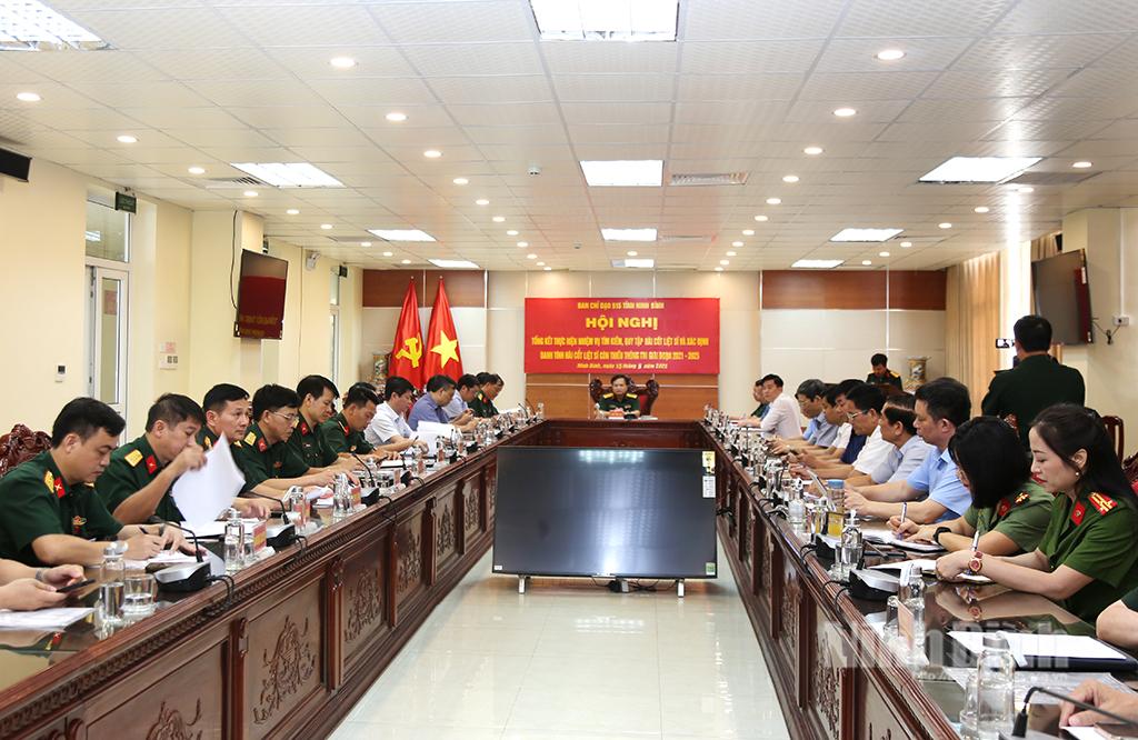 Các đại biểu dự hội nghị.