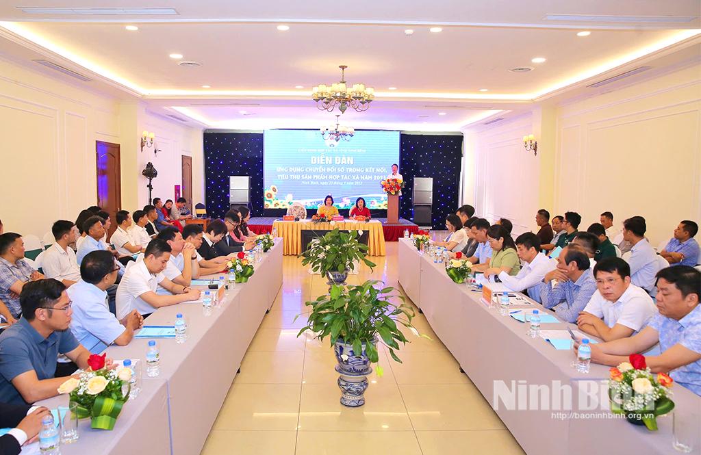 Các đại biểu dự Diễn đàn.