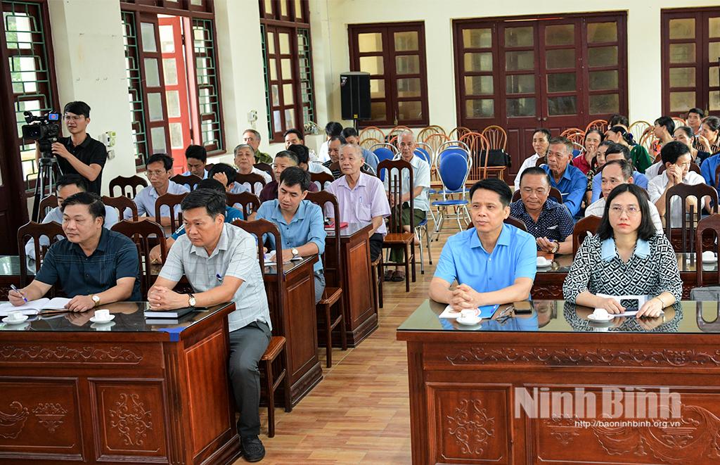 Các đại biểu dự hội nghị.