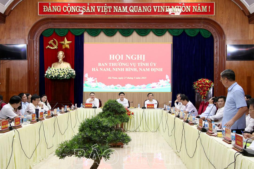 Quang cảnh hội nghị.