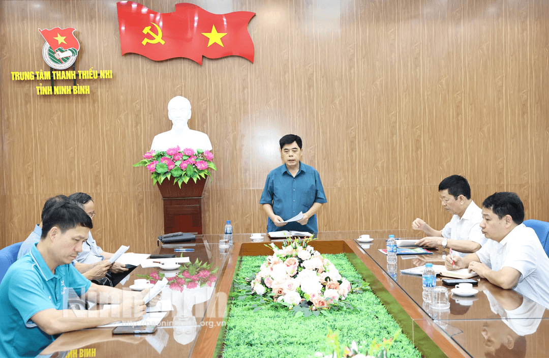 Các đại biểu dự hội nghị.