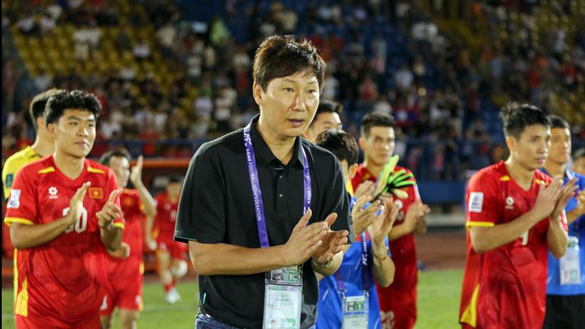 Huấn luyện viên Kim Sang Sik. (Ảnh: VFF)