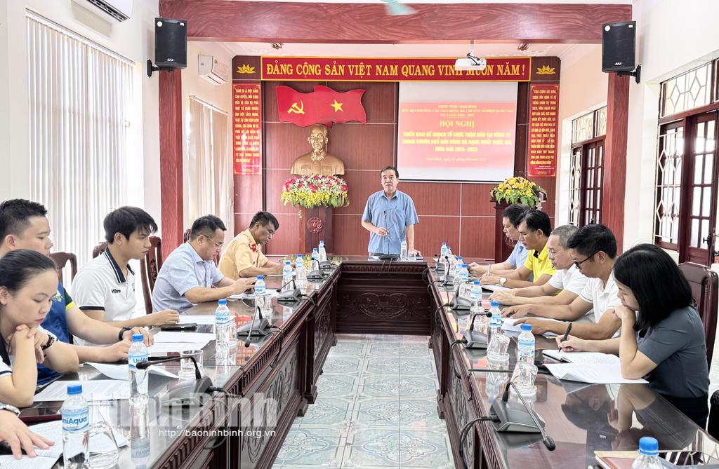 Các đại biểu dự hội nghị.