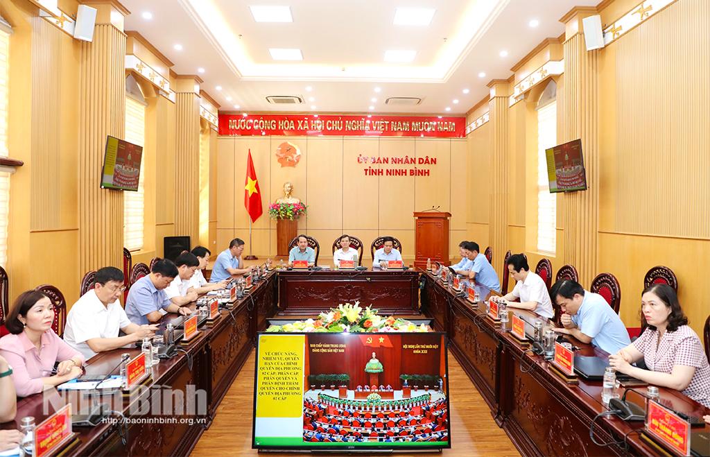 Các đại biểu dự hội nghị tại điểm cầu Ninh Bình. Ảnh: Đức Lam