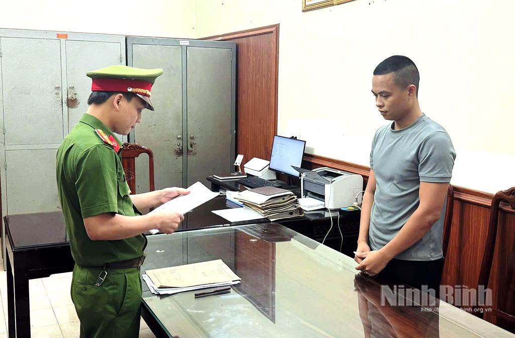 Cơ quan CSĐT công bố lệnh bắt tạm giam đối với Lê Văn Hải.