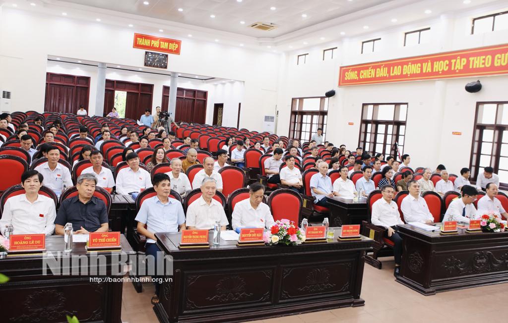 Các đại biểu dự Kỳ họp.