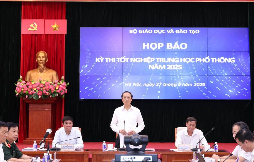 Quang cảnh buổi họp báo.