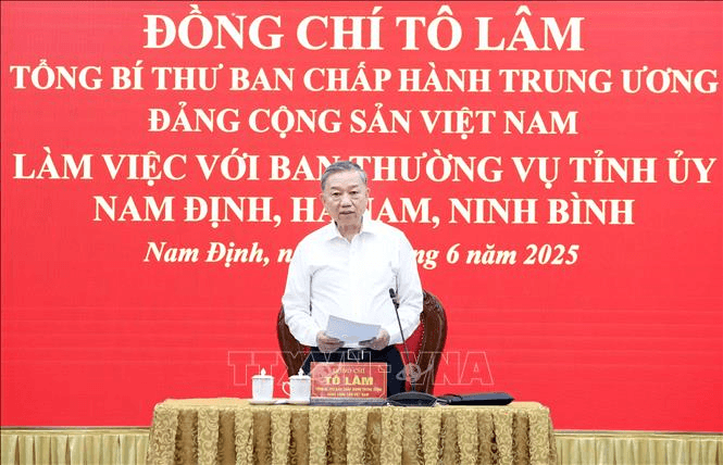 Tổng Bí thư Tô Lâm phát biểu tại buổi làm việc với Ban Thường vụ Tỉnh ủy Nam Định, Hà Nam, Ninh Bình (ngày 23/6/2025). Ảnh: TTXVN