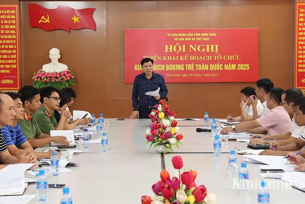 Các đại biểu dự hội nghị.