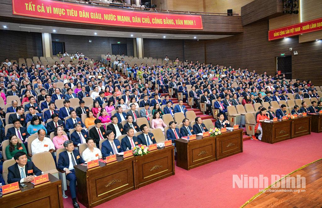 Các đại biểu dự Phiên trù bị Đại hội đại biểu Đảng bộ phường Hoa Lư lần thứ I, nhiệm kỳ 2025-2030.