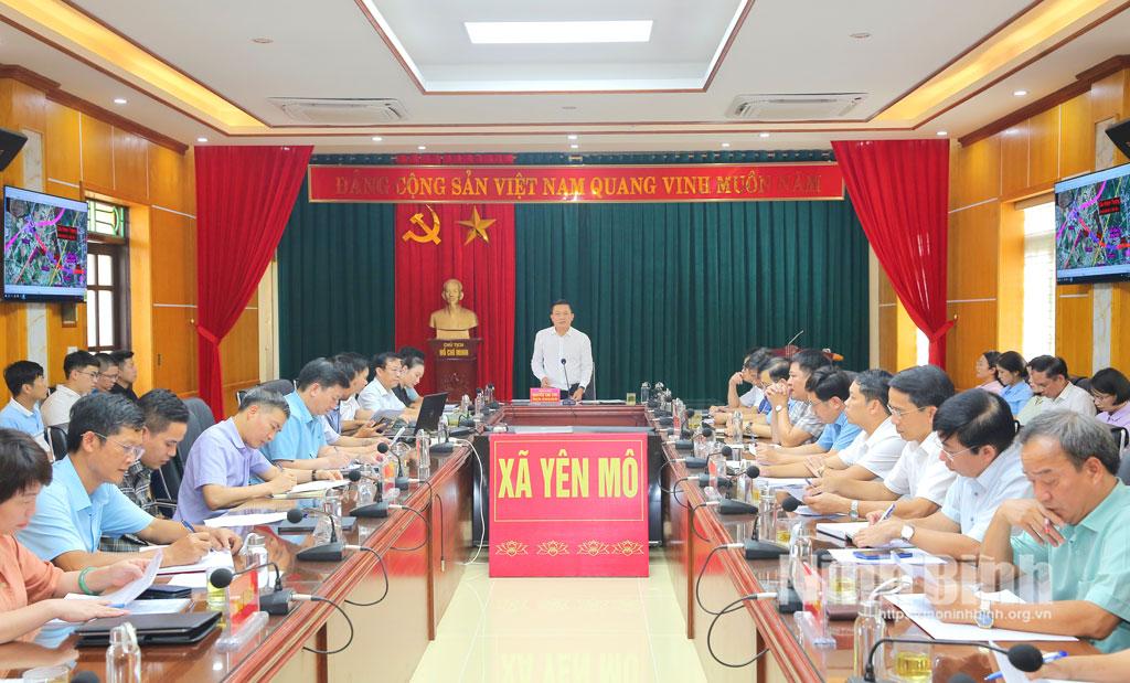 Quang cảnh buổi làm việc.