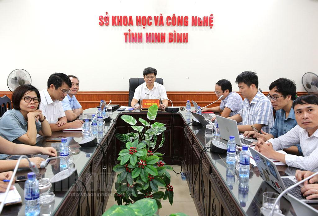 Quang cảnh hội nghị tại điểm cầu trung tâm Sở Khoa học và Công nghệ.