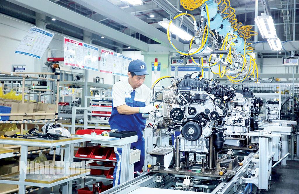 Xưởng sản xuất động cơ của Công ty Cổ phần sản xuất ô tô Hyundai Thành Công Việt Nam (Khu công nghiệp Gián Khẩu).