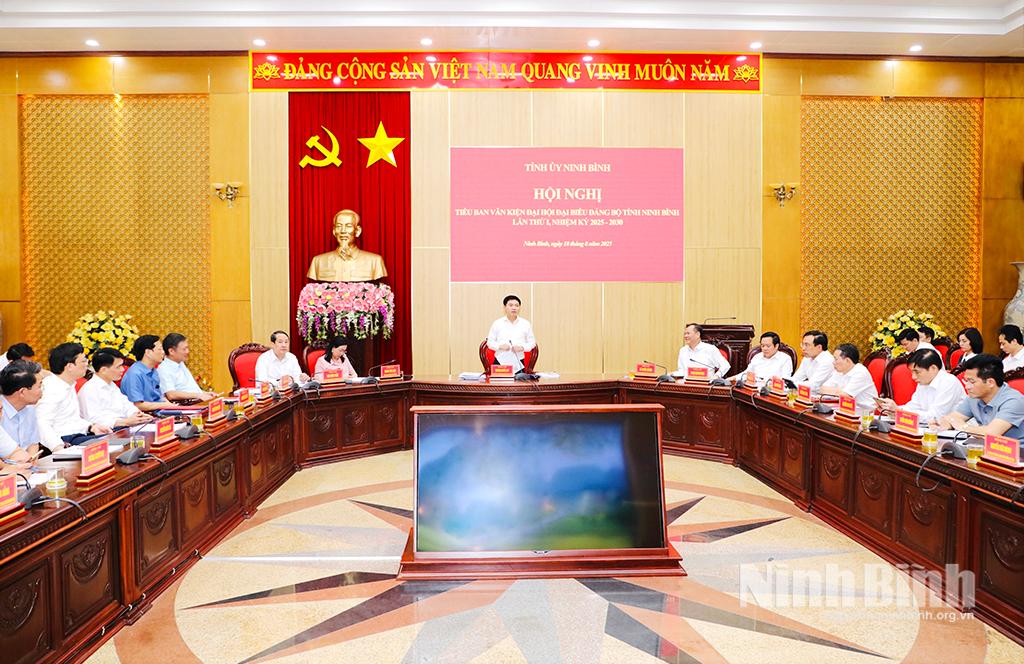 Các đại biểu dự hội nghị.