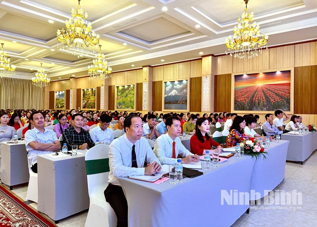 Các đại biểu dự hội nghị triển khai nhiệm vụ năm học 2025-2026 đối với giáo dục Mầm non.