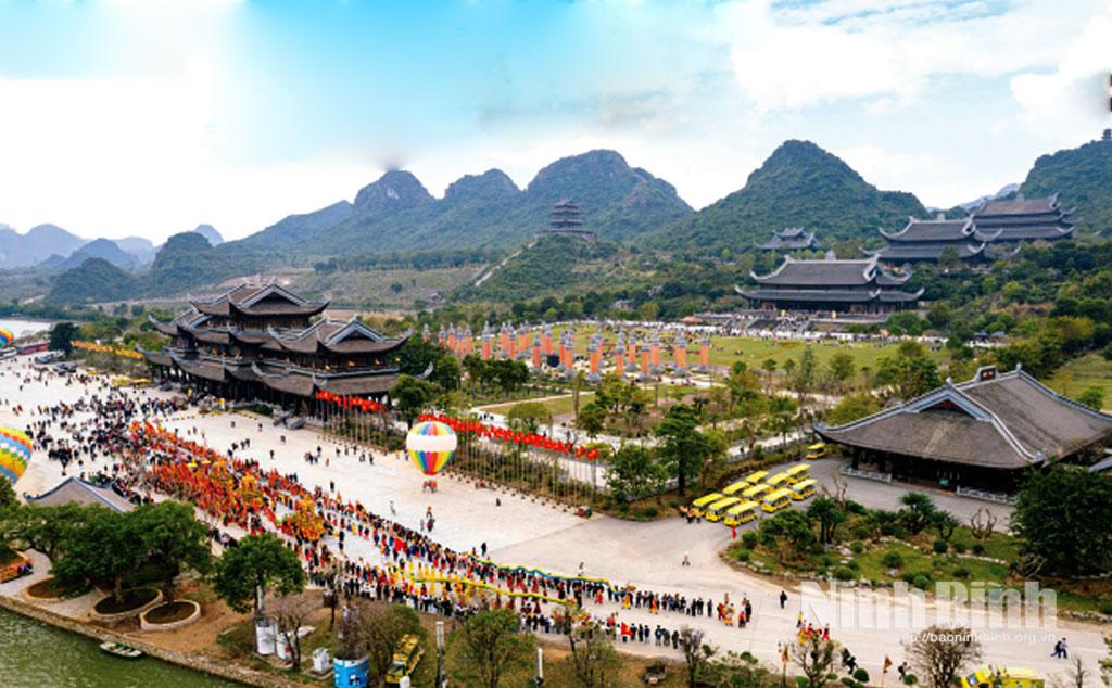 Lễ hội Xuân Tam Chúc năm 2026 tại Khu du lịch quốc gia Tam Chúc (phường Tam Chúc). Ảnh: Đức Huy