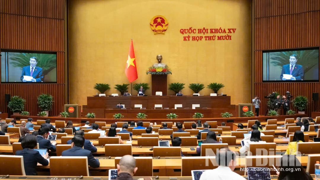 Quang cảnh phiên họp sáng 8/12. Ảnh: Quochoi.vn