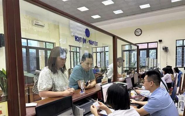 Bộ Nội vụ đang dự thảo Nghị định quy định tiêu chuẩn chức danh, chức vụ công chức, viên chức lãnh đạo, quản lý thuộc cơ quan hành chính nhà nước để thay thế Nghị định số 29/2024/NĐ-CP ngày 06/3/2024 của Chính phủ theo trình tự, thủ tục rút gọn.