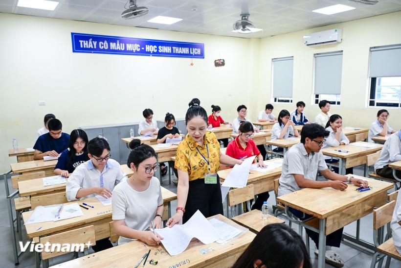 Thí sinh dự thi Tốt nghiệp trung học phổ thông. (Ảnh: Vietnam+)