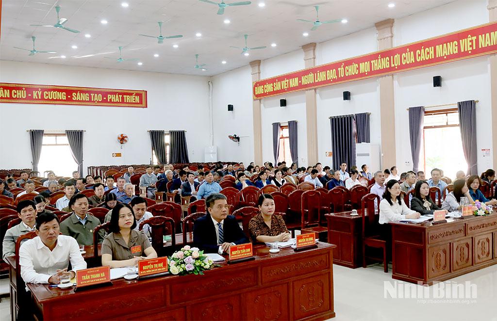 Các đại biểu dự Kỳ họp.