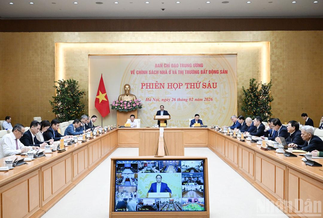 Thủ tướng Phạm Minh Chính chủ trì Phiên họp thứ sáu của Ban Chỉ đạo Trung ương về chính sách nhà ở và thị trường bất động sản. Ảnh: Nhân Dân