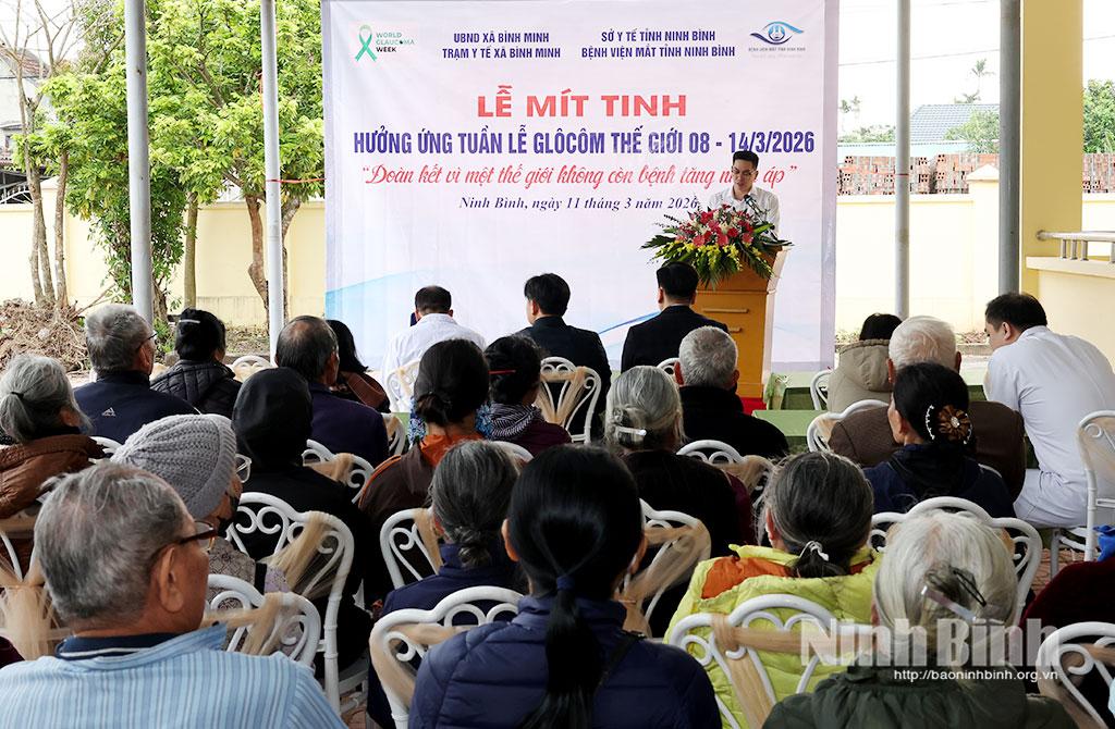 Quang cảnh lễ mít tinh.