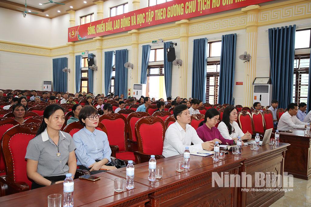 Các đại biểu dự Hội thảo.