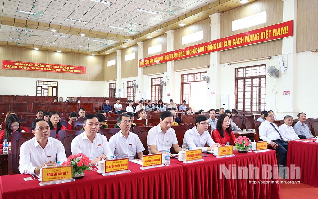 Các đại biểu dự kỳ họp thứ nhất HĐND xã Thanh Liêm khóa II, nhiệm kỳ 2026 - 2031. Ảnh: Nguyễn Oanh