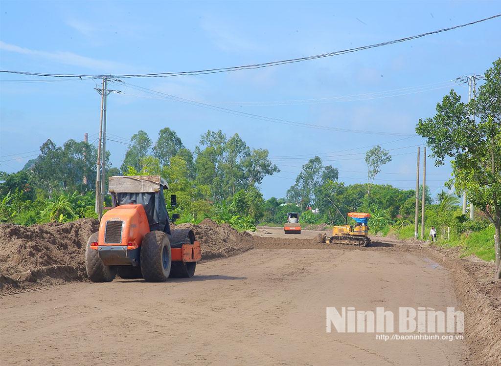Thi công Dự án Xây dựng tuyến đường nối từ đê tả Đáy đến đường 57B Ý Yên.